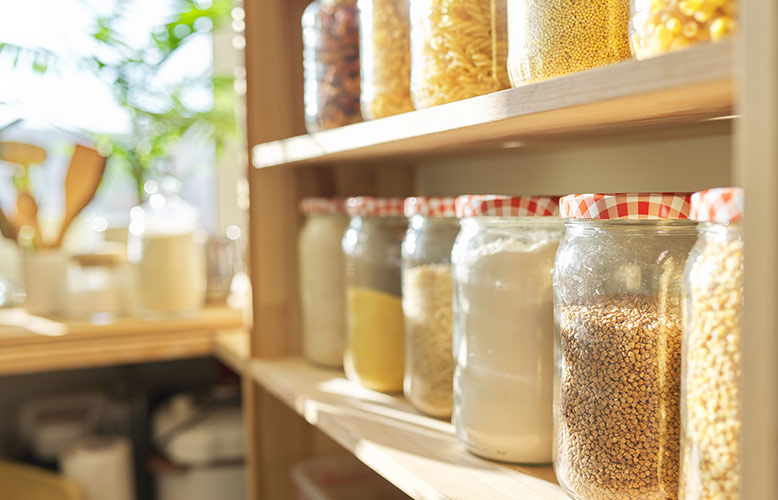 Wellness Club — Ultimate Guide to Pantry Stocking