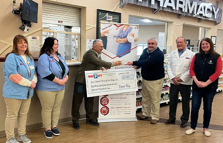 Food City Celebrates National Pharmacist Day