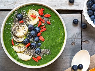 A great way to enjoy fresh, frozen, canned, or dried produce is in a delicious smoothie bowl, a trendy way to enjoy a classic smoothie with a spoon and crunchy toppings. iGrab some ingredients at your local Food City and start belnding.
