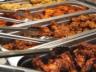 The Food City wing and taco bar, part of our Fresh Bar,  features an assortment of chicken wings and taco favorites.