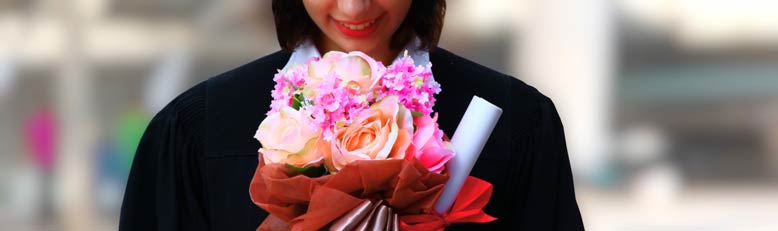 Con-grad-ulate your senior this year with a fresh cut arrangement or bouquet from your local Food City grocery store.