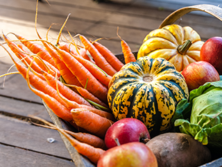 Try these tips for adding more color and variety to family meals with fresh fall produce from your local Food City grocery store.