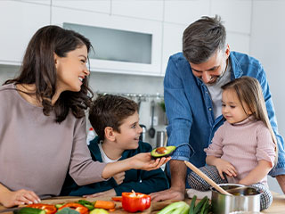 The Food City Wellness team shares how to prioritize key nutrients in meals.