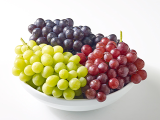 California grapes are a quick, easy, and portable snack. Order some ffor curbside pickup from your local Food City®.