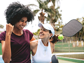 The Food City Wellness team talks about how to keep on track with your wellness this summer..