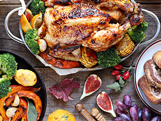 The Food City Wellness team discuss tips for making Thanksgiving more mindful and flavorful.