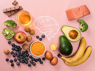 Feeding the brain for good mood, focus and improved memory doesn't have to be complicated. The Food City® Wellness team discusses what foods you can add to your daily routine to help fuel your brain.