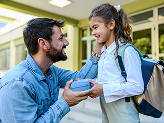 Packing school lunches and snacks can help to provide peace of mind for families with food allergies!  The Wellness team at Food City have some smart shopping tips to help plan for the upcoming school year.