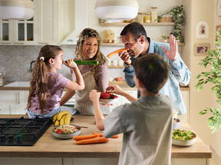 The Wellness team at Food City have some smart shopping tips to help plan for family meals that save money.